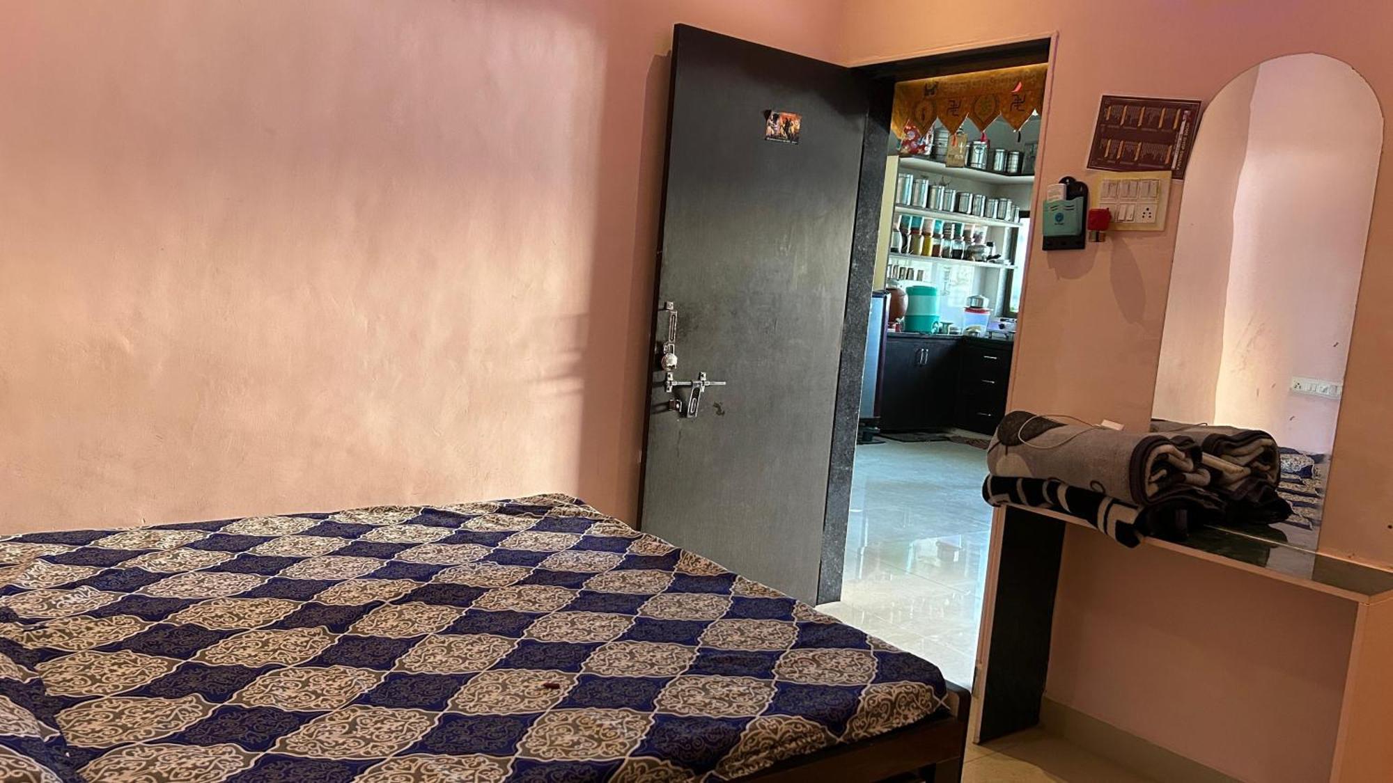 Dwarka Home Stay 2 Only Family Экстерьер фото
